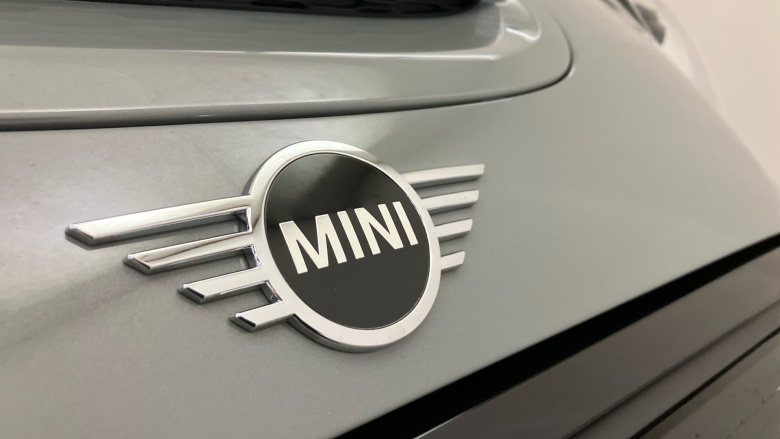 MINI Hatchback 135kW Cooper S Level 3 33kWh 3dr Auto Electric Hatchback